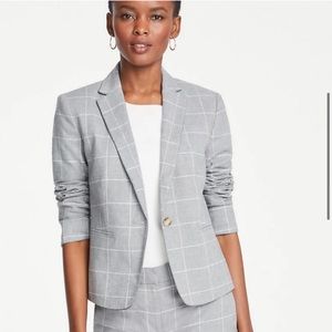 Ann Taylor Petite The Newburyport Blazer in Windowpane in Grey Plaid